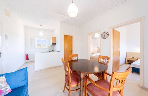Molos Apartment | Apartment 'Alykes Family Resort Quadrum 1' with Balcony, Wi-Fi and Air Conditioning