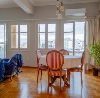 Chalcis Apartment | Apartment overlooking the old bridge