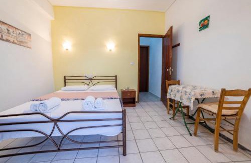 Kamena Vourla Apartment | Apartment's Theodoros