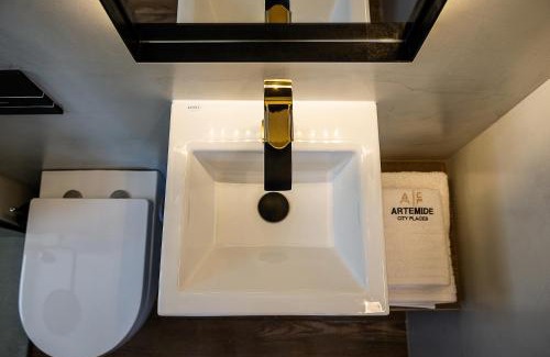 Old Town Apartment | Artemide city places- Petite Apartments
