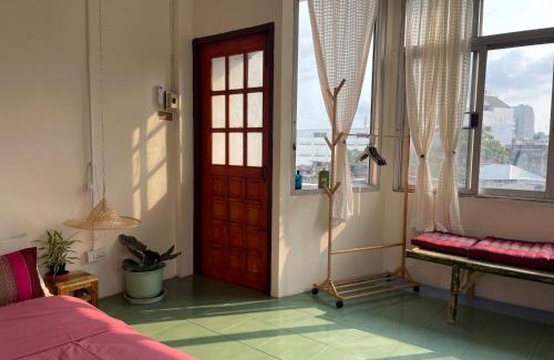 Talat Noi Hostel | Baan KhaoSoi - Private room in a rooftop hostel 4th floor