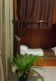 Bang Tao House | Batikseafood Airport & Room