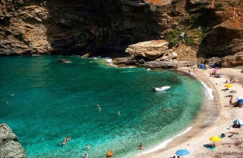 Andros Town House | Beautiful country house in Andros island Greece