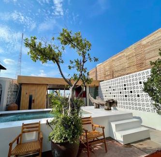 Phaya Thai Hostel | Blu Cabin Ari Stylish Gay Poshtel