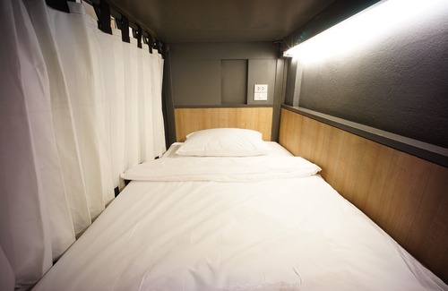 Silom Hotel | Brb Hostel Bangkok Silom