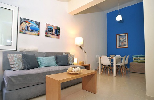Chania Town Apartment | charming 2 bedrooms, 2 bathrooms close to city center