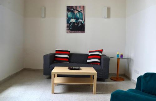 Nicosia House | Chris House