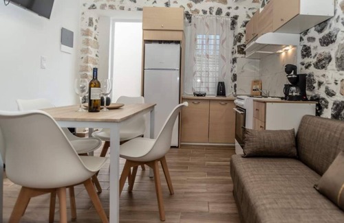 Pothia Apartment | City Stone Houses Kalymnos