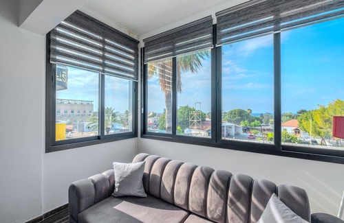 Kyrenia Apartment | Cozy Sea View Retreat 1 min to Beach in Kyrenia