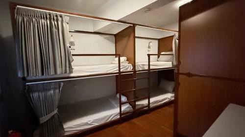 Talat Yot Hostel | Delight Hostel at Khao San