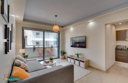 Larnaca City Centre Apartment | Dios Ponte 102 Beachfront