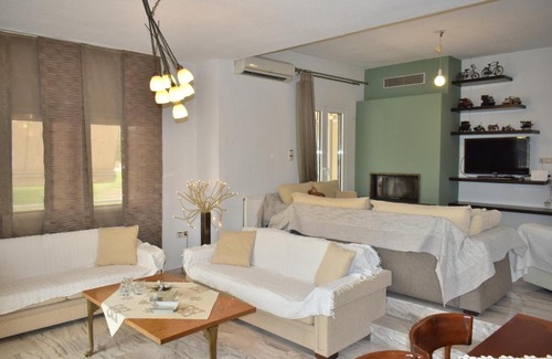 Trikala Apartment | Elegant Apartment "Δίπλα Στον Μύλο Των Ξωτικών"