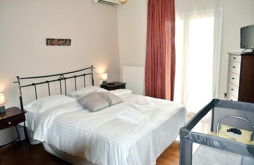Trikala Apartment | Elegant Apartment "Δίπλα Στον Μύλο Των Ξωτικών"