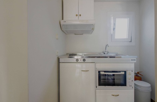 Megas Gialos House | Emilia Luxury Apartments
