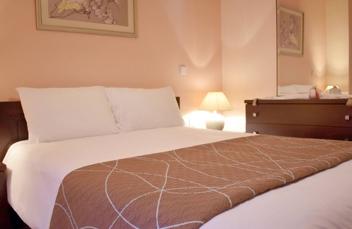 Elati House | Evilion Suites