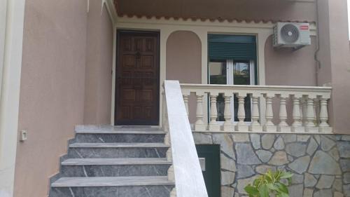 Alepou Apartment | family home