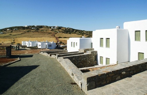 Isterni Villa | FUN4U Villa with 3 Bedrooms, Sea View and Swimming Pool