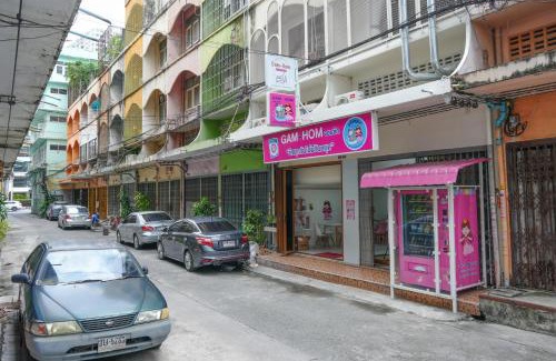 Bang Lamphu Lang Hostel | Gam-Hom Hostel เจริญนคร