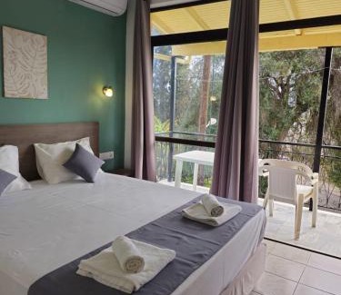 Benitses Apartment | Gardelis Gardens