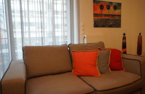 Piraeus Apartment | Georgina's cozy apartment -Metropolitan Hospital-