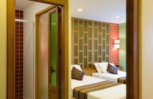 Ratchaprasong Hotel | Golden House