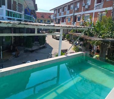 Haad Rin Hostel | Haadrin Village Mixed Dorm