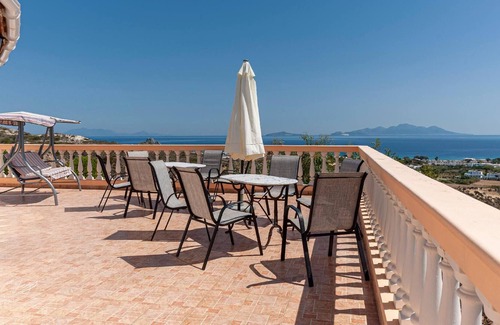 Kefalos House | Holiday house Kefalos for 1 - 14 persons with 7 bedrooms - Holiday house
