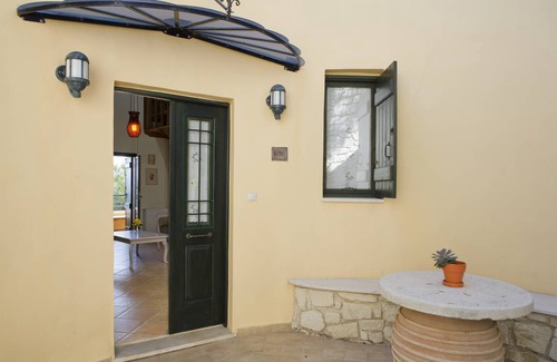 Kastellos House | Holiday house Yeoryioupolis Kriti for 1 - 7 persons with 3 bedrooms - Holiday home
