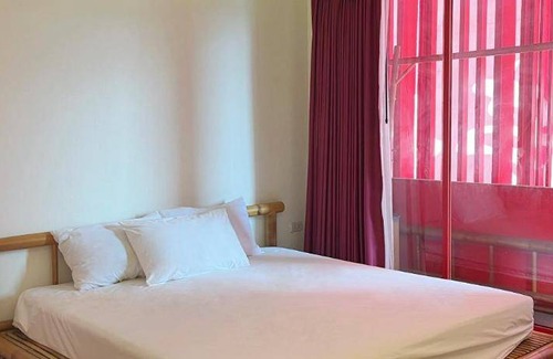 Ratchadaphisek Hotel | Hotel ∙ 2 guests