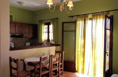 Lefokastron Apartment | House in Lefokastro - in front of the beach + Wi-Fi #1