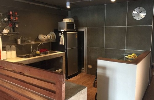 Pratunam Hostel | In A Box Hostel