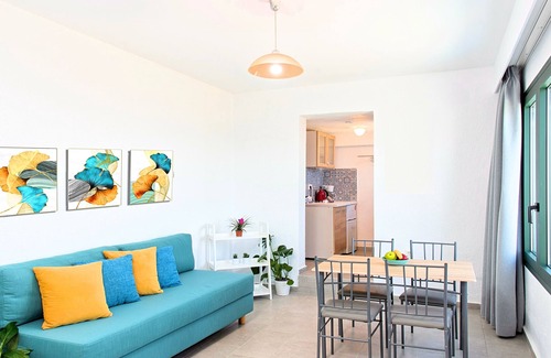 Istron Apartment | Istron Beachview Apartment
