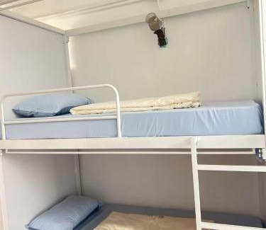 Ban Phan Thom Hostel | JC home 刘 先 生