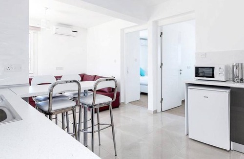 Zeytinlik Apartment | Kyrenia AzurePure Flat