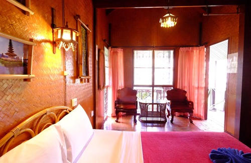 Mae Nam Hotel | Lolita Bungalow