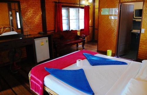 Mae Nam Resort | Lolita Bungalow