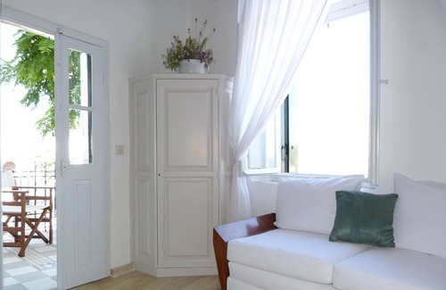 Skiros House | Lovely traditional house in Skyros village