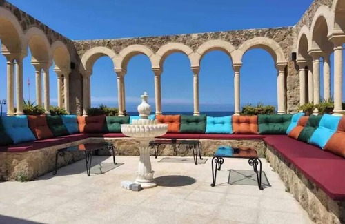 Karakum House | luxurianthouses Seaside house