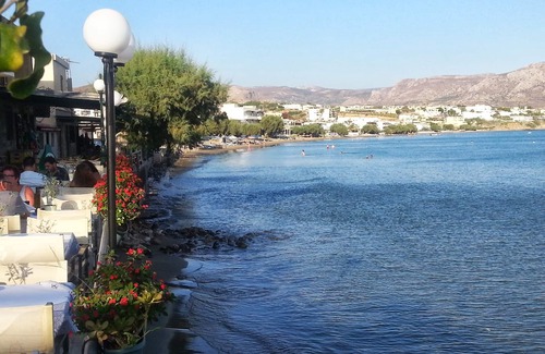 Makry Gialos Apartment | Luxury apartment in modern complex with bay and mountain views.
