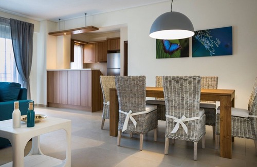 Karavomylos Apartment | luxury apartment waterfront with amazing sea view