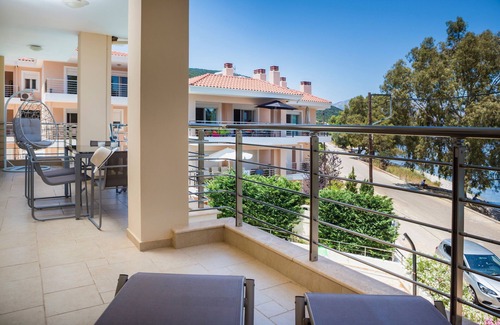 Karavomylos Apartment | luxury apartment waterfront with amazing sea view