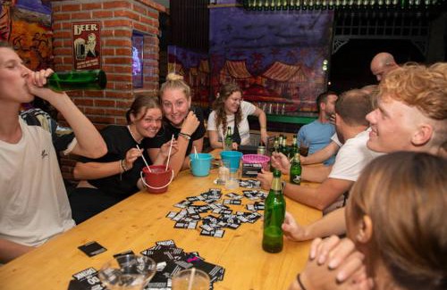 Chana Songkhram Hostel | Mad Monkey Bangkok