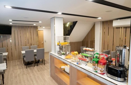 Chana Songkhram Hotel | Malades House