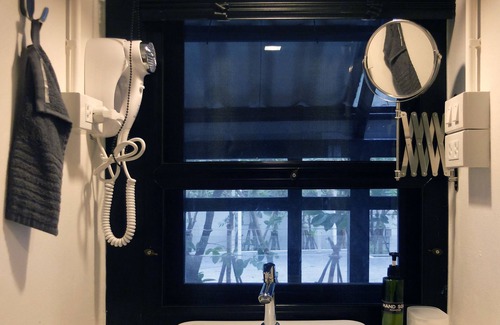 Thanon Phetchaburi Hostel | Monomer Hostel Bangkok