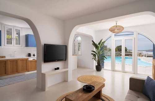 Agios Ioannis Villa | My Rental Homes - Villa Athella within walking distance from the beach, with pool