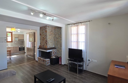 Symi House | Nisi House