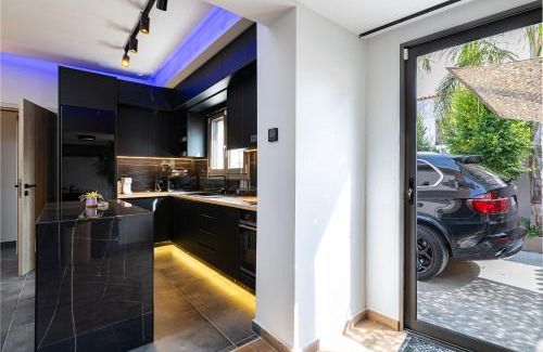Maleme House | Noir Residence - Chic 2Br House Near Maleme Beach