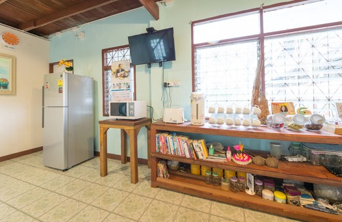 Prawet Hostel | NTY Hostel BKK Airport