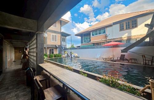 San Kamphaeng Hostel | Ora House