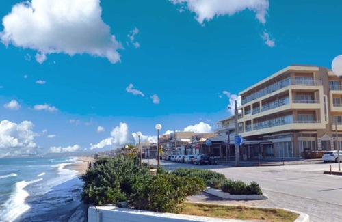 Atsipópoulon Apartment | Ostria beachfront studios with seaview